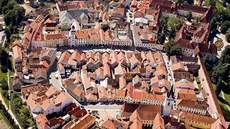 Centrem Krajinné památkové zóny nazvané Třeboňská rybniční krajina má být město... Centrem Krajinné památkové zóny nazvané Třeboňská rybniční krajina má být město...
