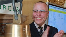 Zdeněk Bakala uvádí v roce 2008 NWR na pražskou burzu. Zdeněk Bakala uvádí v roce 2008 NWR na pražskou burzu.