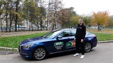 Ladislav Pecka si na msíc vypjí Hyundai Genesis.