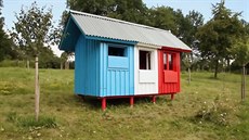 Čech postavil nejlevnější domek na světě během jediného dne Čech postavil nejlevnější domek na světě během jediného dne