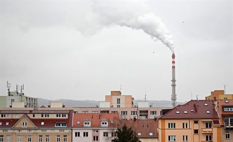 Teplárenský komín v eských Budjovicích.