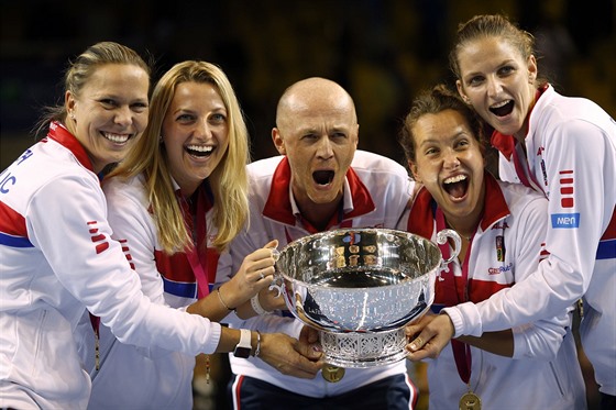 S POHÁREM, KTERÝ DOBE ZNAJÍ. ekám znovu patí Fed Cup. S výjimkou roku 2013,...