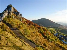 Bílé Karpaty  Pírodní rezervace Vratské Bradlá. Tento nádherný vápencový...