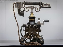 lovk a telefon - výstava v Národním technickém muzeu