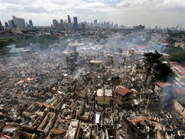 POÁR. Ze spálenit v Mandaluyong, pedmstí filipínské metropole Manily,...