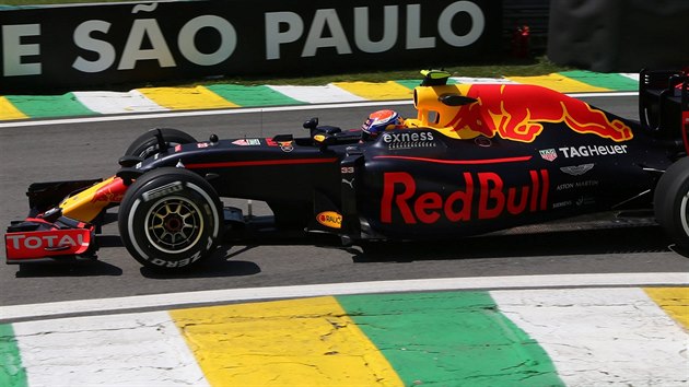 Max Verstappen bhem prvnho trninku na Velkou cenu Brazlie.