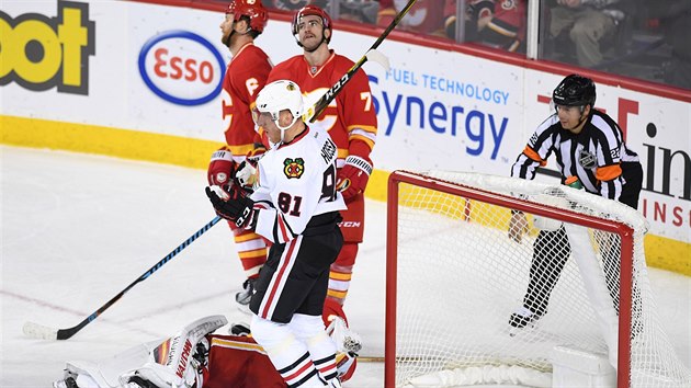 Marin Hossa z Chicaga prv vstelil rozhodujc gl v utkn s Calgary.