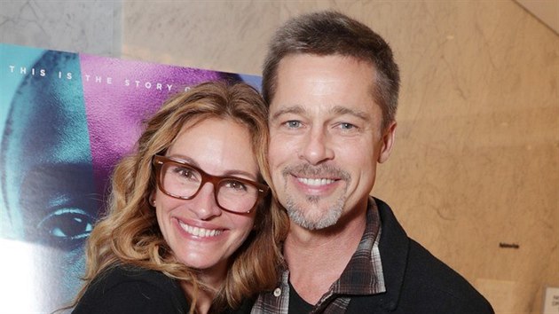 Brad Pitt a Julia Robertsov (9. listopadu 2016, Los Angeles)