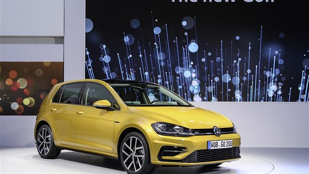 Volkswagen Golf sedm generace proel faceliftem.