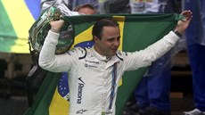 Brazilec Felipe Massa domácí Velkou cenu nedokonil, se slzami v oích pak s...