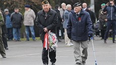 Válečnou hrůzu prožil i Bronislav Firla (vpravo), který bojoval v polské... Válečnou hrůzu prožil i Bronislav Firla (vpravo), který bojoval v polské...