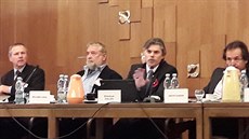 Bývalý náčelník generálního štábu Jiří Šedivý, spisovatel Benjamin Kuras,... Bývalý náčelník generálního štábu Jiří Šedivý, spisovatel Benjamin Kuras,...