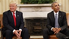 Donald Trump s Barackem Obamou v Oválné pracovn Bílého domu (10. listopadu...