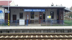 Železniční zastávka Golčův Jeníkov - město je i po rekonstrukci bez toalet. Železniční zastávka Golčův Jeníkov - město je i po rekonstrukci bez toalet.