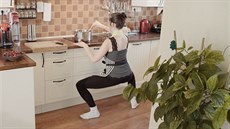 Při vaření můžete jednoduchými cviky protáhnout kyčle a zpevnit pánevní dno. Při vaření můžete jednoduchými cviky protáhnout kyčle a zpevnit pánevní dno.