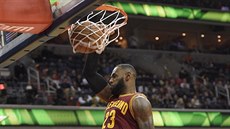 LeBron James z Clevelandu zasmeoval do koe  Washingtonu.