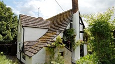 Domek v anglickém hrabství Gloucestershire je na prodej za 450 tisíc liber, v... Domek v anglickém hrabství Gloucestershire je na prodej za 450 tisíc liber, v...