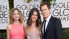 Sosie Baconová a její rodie Kyra Sedgwicková a Kevin Bacon (Beverly Hills, 12....