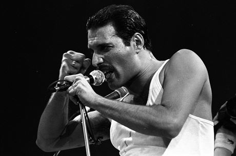 Freddie Mercury se ke svmu pvodu pli nehlsil. Mon i kvli rasismu,...