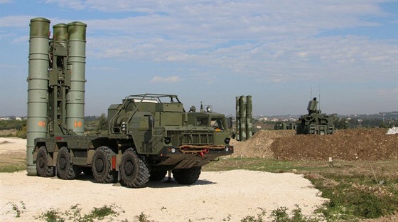 Ruský protiraketový systém S-400.