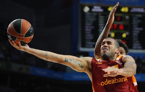 Blake Schilb z Galatasaray Istanbul v duelu basketbalové Euroligy