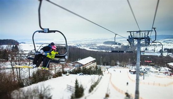 Ski areál Monínec objevíte ve stedních echách v oblasti zvané eská Sibi.