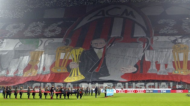 Choreo fanouk AC Miln ped mstskm derby proti Interu.