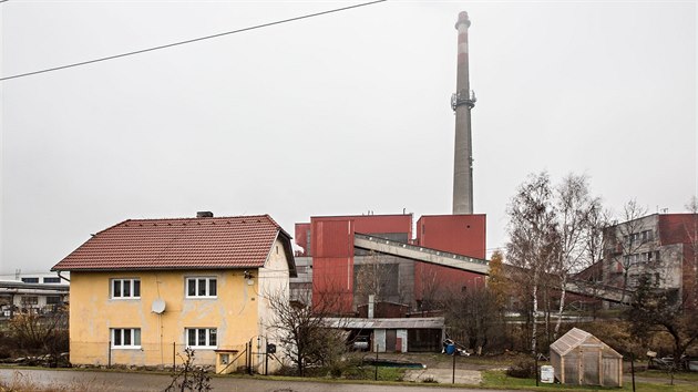 Energoblok Domoradice vyrábí teplo a elektrickou energii technologií spalování dřevní hmoty.