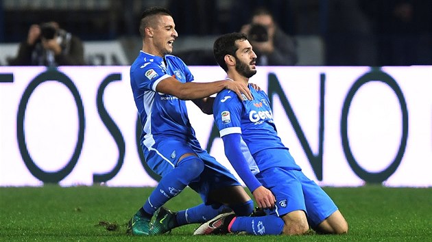 Riccardo Saponara z Empoli slav gl do st AC Milan.