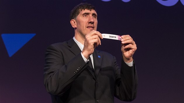 Gheorghe Muresan, nejvy mu v historii NBA, poslal do esk skupiny Chorvatsko.