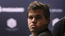 Norský achista Magnus Carlsen hájí titul mistra svta.