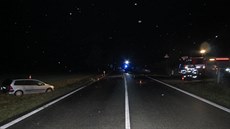 V obci Rodvínov na Jindřichohradecku se srazila tři auta. Na místě zraněním... V obci Rodvínov na Jindřichohradecku se srazila tři auta. Na místě zraněním...