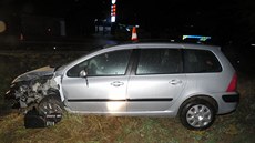 V obci Rodvínov na Jindřichohradecku se srazila tři auta. Na místě zraněním... V obci Rodvínov na Jindřichohradecku se srazila tři auta. Na místě zraněním...