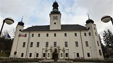 Na třešťském zámku se v jeho dlouhé historii vystřídala řada šlechtických rodů.... Na třešťském zámku se v jeho dlouhé historii vystřídala řada šlechtických rodů....