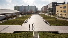 Díky 300 milionům korun z evropských dotací vznikly na sídlišti Máj nové parky,... Díky 300 milionům korun z evropských dotací vznikly na sídlišti Máj nové parky,...