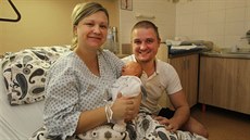 Rodiče tří dětí mají důvod k radosti. Lucii Omastové, která po porodu silně... Rodiče tří dětí mají důvod k radosti. Lucii Omastové, která po porodu silně...