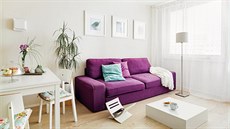 Na podlaze jsou prkna z běleného dubu v matném laku. Rozkládací pohovku, menší... Na podlaze jsou prkna z běleného dubu v matném laku. Rozkládací pohovku, menší...