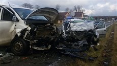 Při nehodě u obce Lupenice na Rychnovsku se zranilo sedm lidí (28.11.2016). Při nehodě u obce Lupenice na Rychnovsku se zranilo sedm lidí (28.11.2016).
