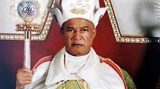 Zakladatel kultu Mandarom Gilbert Bourdin zemřel 19. března 1998. Zakladatel kultu Mandarom Gilbert Bourdin zemřel 19. března 1998.