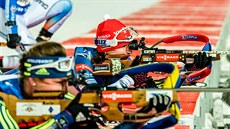 NA STŘELNICI. Veronika Vítková při vytrvalostním závodu Östersundu. NA STŘELNICI. Veronika Vítková při vytrvalostním závodu Östersundu.