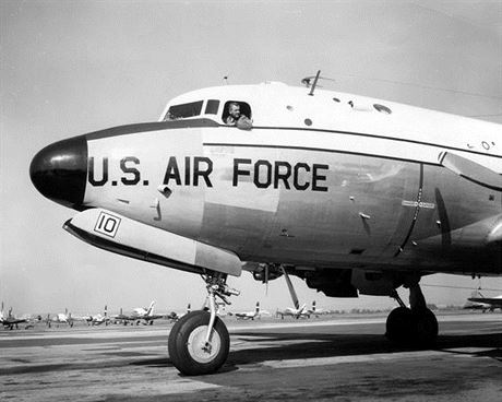 C-54 Skymaster, pezdvan Posvtn krva, byl letounem prezidenta Roosevelta