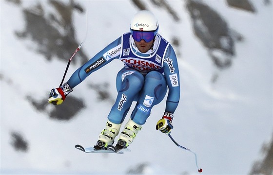 Kjetil Jansrud si ve Val d'Isere jede pro vítzství ve sjezdu.