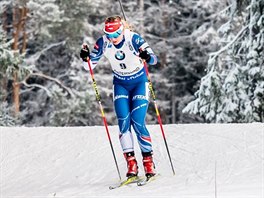 Lucie Charvtov na trati sprintu SP v stersundu