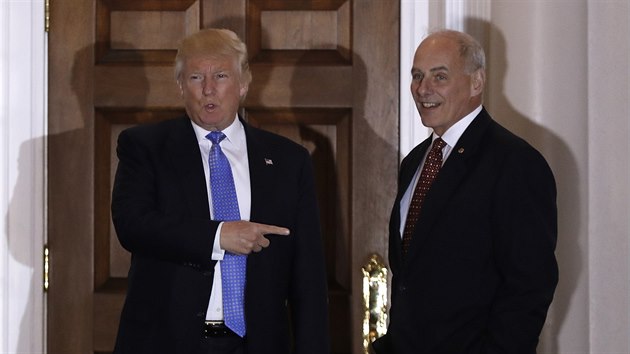 Zvolen americk prezident Donald Trump a generl John Kelly. (20.11. 2016)