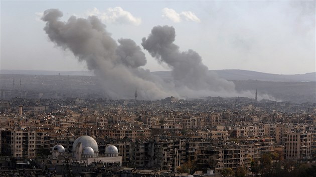 Kou stoup k nebi po nletu na Aleppo (3. prosince 2016)