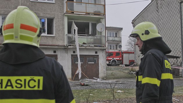 Vbuch propanbutanov lahve v bytovm dom v Drahotn na Domalicku.