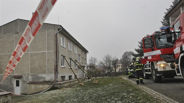 Vbuch propanbutanov lahve v bytovm dom v Drahotn na Domalicku.