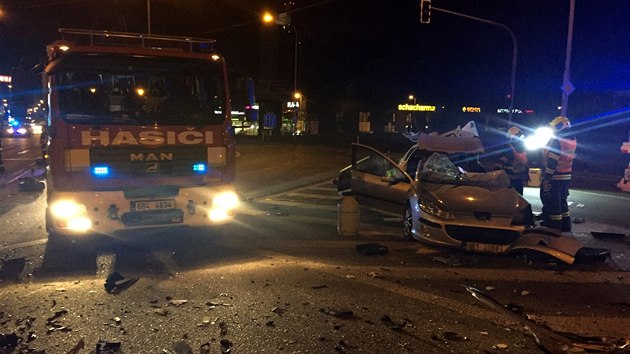 Pi nehod v brnnsk ulici Herpick zemeli dva lid a dal ti se zranili (3. prosince 2016).