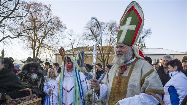 Valask mikulsk jarmek ve Valaskch Kloboukch na Zlnsku (4. prosince 2016)