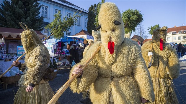 Valask mikulsk jarmek ve Valaskch Kloboukch na Zlnsku (4. prosince 2016).